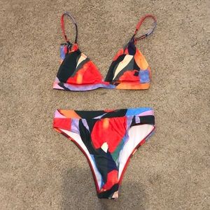 Swimlly bikini 👙NWOT
